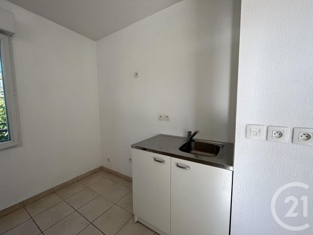 Appartement F2 &agrave; louer - 2 pi&egrave;ces - 36,08 m2 - St Laurent Du Var - 06 - PROVENCE-ALPES-COTE-D-AZUR