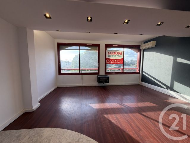 Local commercial à louer - 46.9 m2 - 06 - Alpes-Maritimes