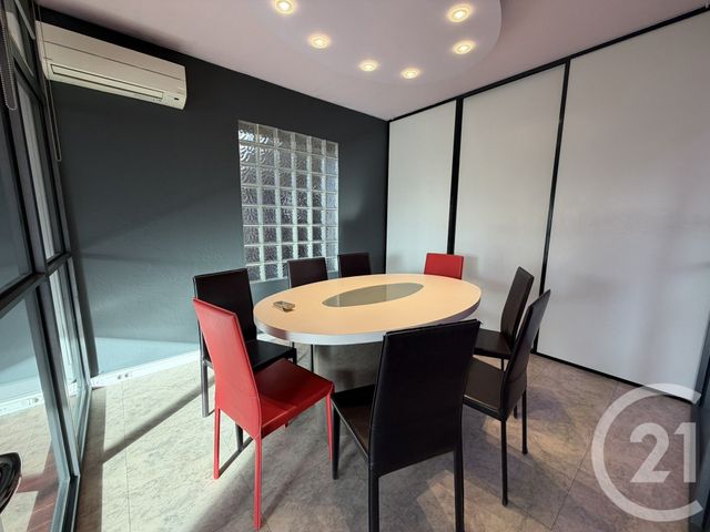 Local commercial à louer - 46.9 m2 - 06 - Alpes-Maritimes