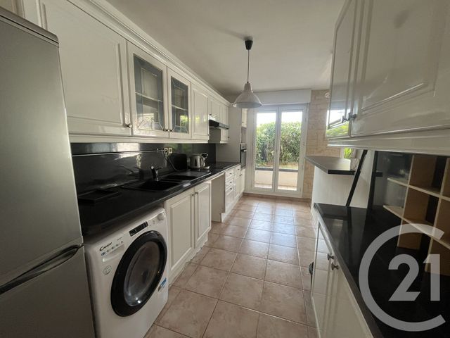 Appartement F2 &agrave; louer - 2 pi&egrave;ces - 54,76 m2 - St Laurent Du Var - 06 - PROVENCE-ALPES-COTE-D-AZUR