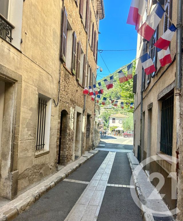 Appartement F4 &agrave; louer - 4 pi&egrave;ces - 101,38 m2 - St Jeannet - 06 - PROVENCE-ALPES-COTE-D-AZUR