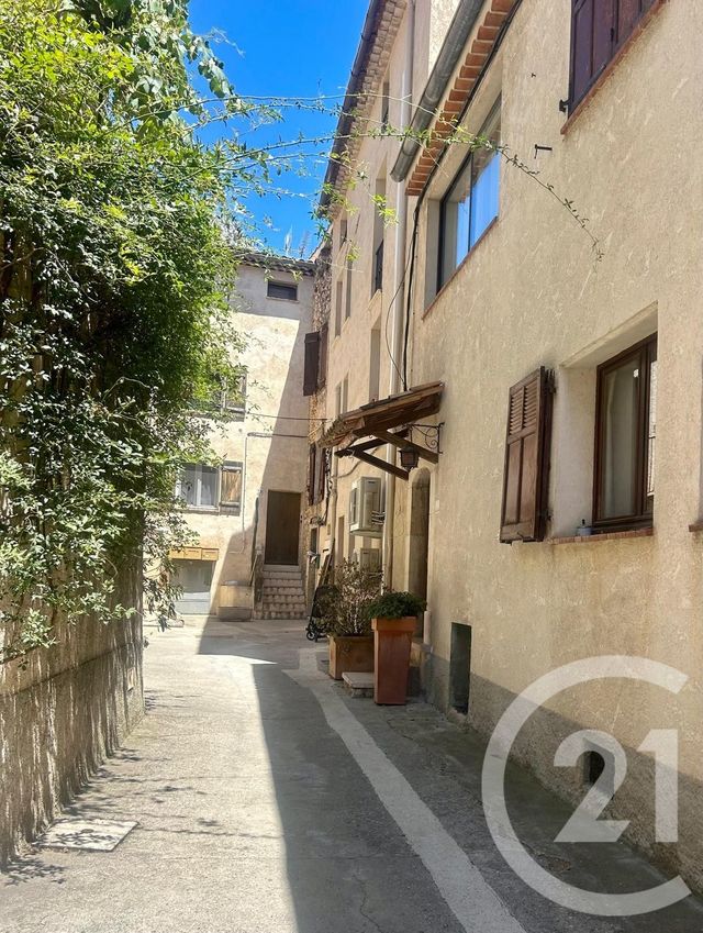 Appartement F4 &agrave; louer - 4 pi&egrave;ces - 101,38 m2 - St Jeannet - 06 - PROVENCE-ALPES-COTE-D-AZUR