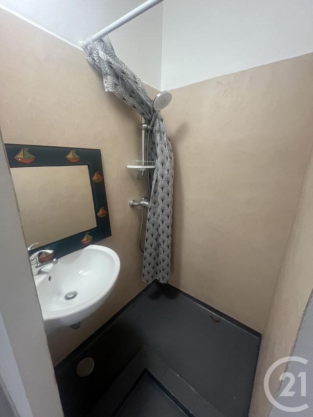 Appartement F4 &agrave; louer - 4 pi&egrave;ces - 101,38 m2 - St Jeannet - 06 - PROVENCE-ALPES-COTE-D-AZUR