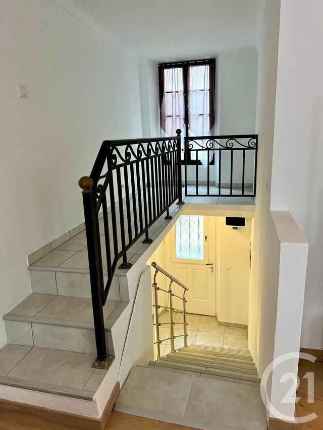 Appartement F4 &agrave; louer - 4 pi&egrave;ces - 101,38 m2 - St Jeannet - 06 - PROVENCE-ALPES-COTE-D-AZUR