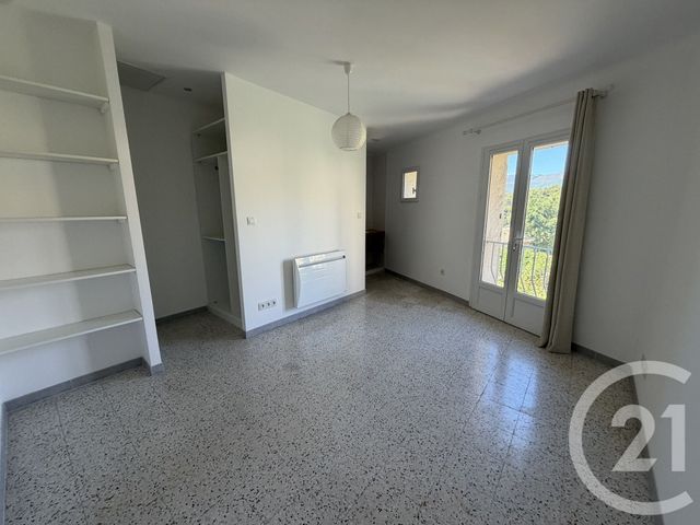 Appartement Duplex &agrave; louer - 2 pi&egrave;ces - 37,71 m2 - La Gaude - 06 - PROVENCE-ALPES-COTE-D-AZUR