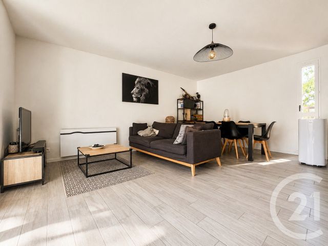 Appartement F3 &agrave; vendre - 3 pi&egrave;ces - 78,53 m2 - St Laurent Du Var - 06 - PROVENCE-ALPES-COTE-D-AZUR
