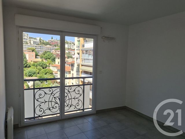 Appartement F2 &agrave; louer - 2 pi&egrave;ces - 38,26 m2 - St Laurent Du Var - 06 - PROVENCE-ALPES-COTE-D-AZUR