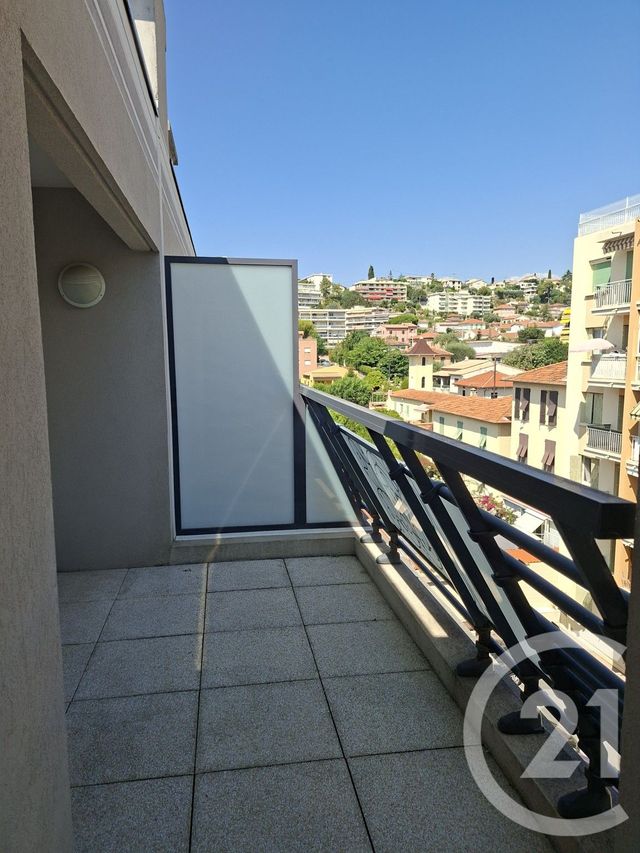 Appartement F2 &agrave; louer - 2 pi&egrave;ces - 38,26 m2 - St Laurent Du Var - 06 - PROVENCE-ALPES-COTE-D-AZUR