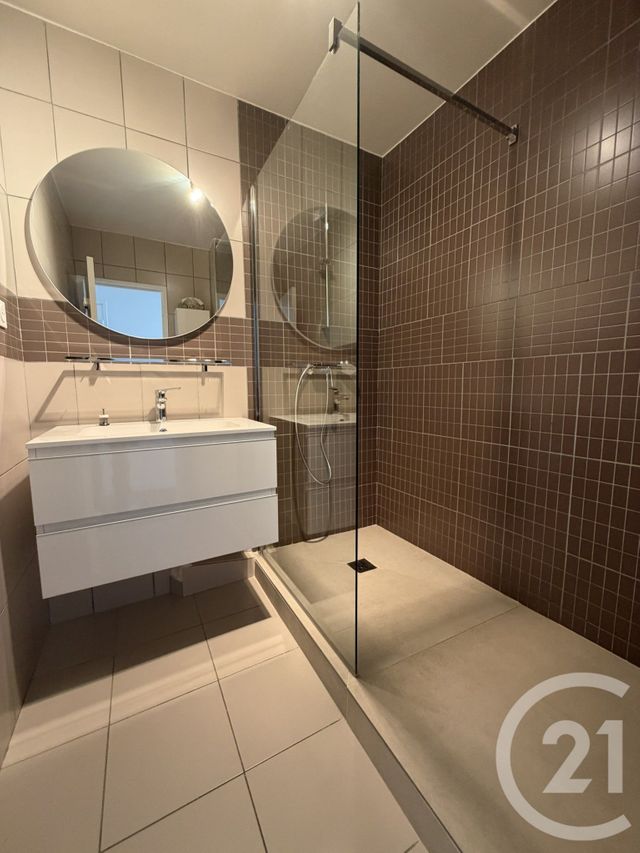 Appartement F2 &agrave; louer - 2 pi&egrave;ces - 57,30 m2 - St Laurent Du Var - 06 - PROVENCE-ALPES-COTE-D-AZUR