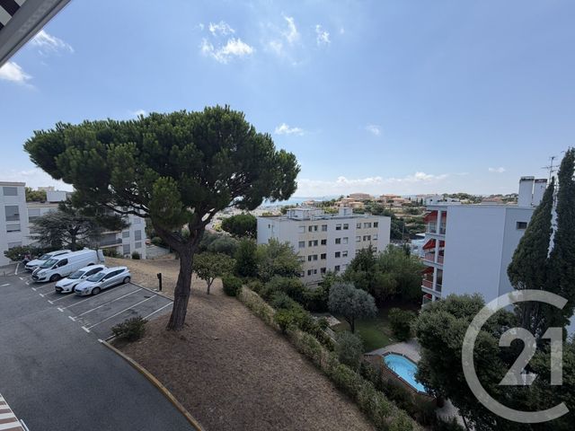 Appartement F2 &agrave; louer - 2 pi&egrave;ces - 57,30 m2 - St Laurent Du Var - 06 - PROVENCE-ALPES-COTE-D-AZUR