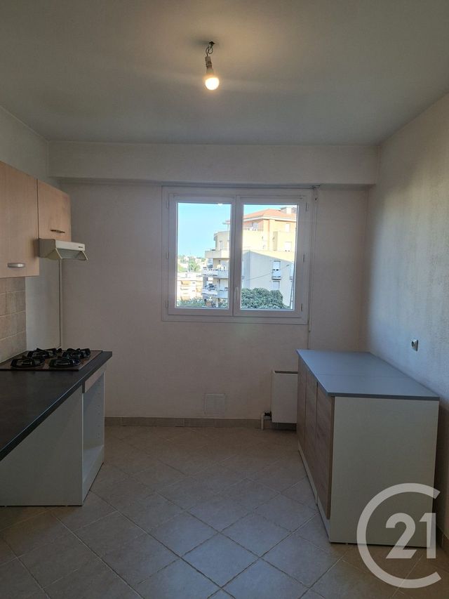 Appartement F2 &agrave; louer - 2 pi&egrave;ces - 54,19 m2 - St Laurent Du Var - 06 - PROVENCE-ALPES-COTE-D-AZUR