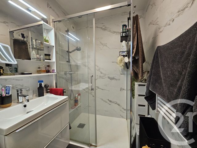 Appartement F2 &agrave; vendre - 2 pi&egrave;ces - 33 m2 - St Laurent Du Var - 06 - PROVENCE-ALPES-COTE-D-AZUR