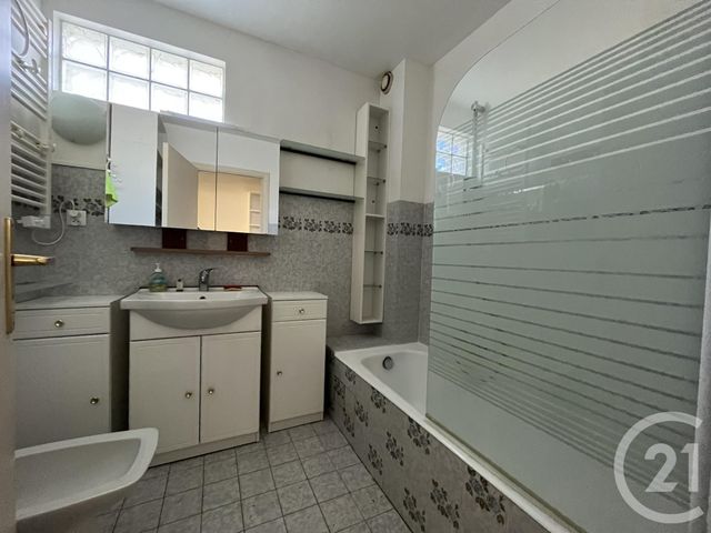 Appartement F2 &agrave; louer - 2 pi&egrave;ces - 58,21 m2 - St Laurent Du Var - 06 - PROVENCE-ALPES-COTE-D-AZUR