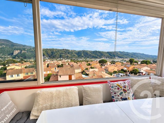 Appartement Duplex &agrave; vendre - 4 pi&egrave;ces - 93,67 m2 - Carros - 06 - PROVENCE-ALPES-COTE-D-AZUR