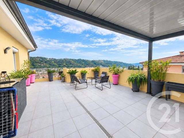 Appartement Duplex &agrave; vendre - 4 pi&egrave;ces - 93,67 m2 - Carros - 06 - PROVENCE-ALPES-COTE-D-AZUR