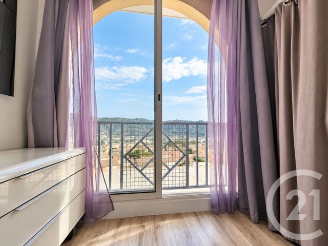 Appartement Duplex &agrave; vendre - 4 pi&egrave;ces - 93,67 m2 - Carros - 06 - PROVENCE-ALPES-COTE-D-AZUR