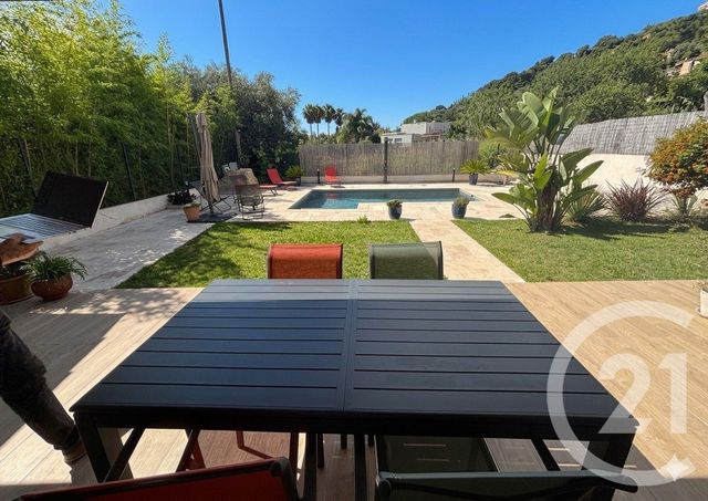 Maison 5 pièces 114 m² · à Saint-Laurent-du-Var · 113,7 m² · 665 000 €