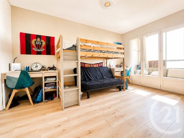 Appartement F4 &agrave; vendre - 4 pi&egrave;ces - 83,49 m2 - St Laurent Du Var - 06 - PROVENCE-ALPES-COTE-D-AZUR