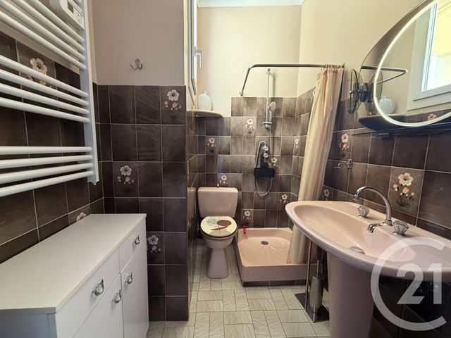 Appartement F2 &agrave; louer - 2 pi&egrave;ces - 40,98 m2 - St Laurent Du Var - 06 - PROVENCE-ALPES-COTE-D-AZUR