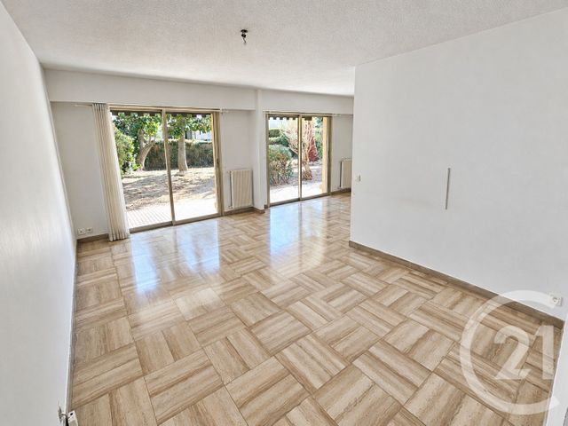 Appartement F3 &agrave; vendre - 3 pi&egrave;ces - 67,63 m2 - St Laurent Du Var - 06 - PROVENCE-ALPES-COTE-D-AZUR