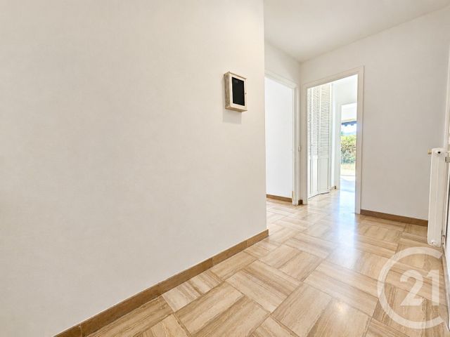 Appartement F3 &agrave; vendre - 3 pi&egrave;ces - 67,63 m2 - St Laurent Du Var - 06 - PROVENCE-ALPES-COTE-D-AZUR