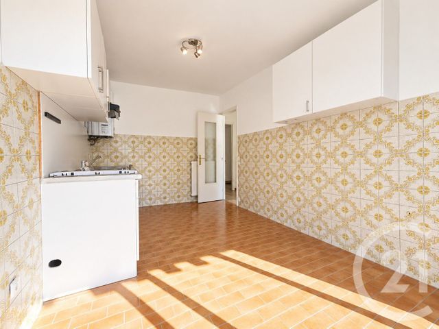 Appartement F3 &agrave; vendre - 3 pi&egrave;ces - 67,63 m2 - St Laurent Du Var - 06 - PROVENCE-ALPES-COTE-D-AZUR