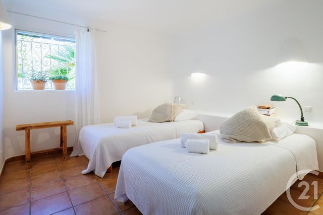 Maison à louer - 5 pièces - 200 m2 - Zonza - 201 - CORSE