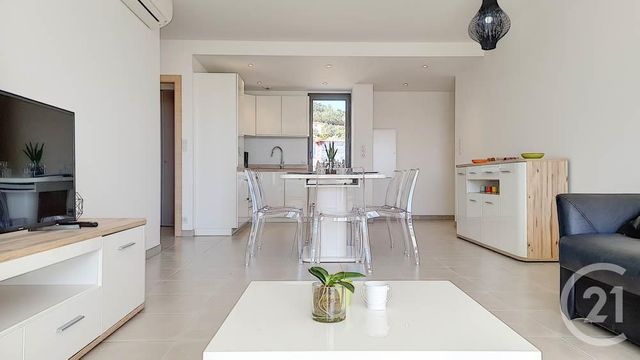 Appartement T2 &agrave; louer - 2 pi&egrave;ces - 62,43 m2 - Porto Vecchio - 201 - CORSE