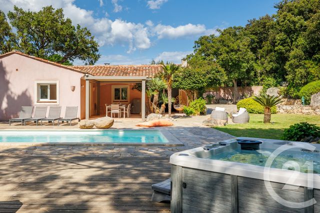 Maison à louer - 4 pièces - 125 m2 - Porto Vecchio - 201 - CORSE