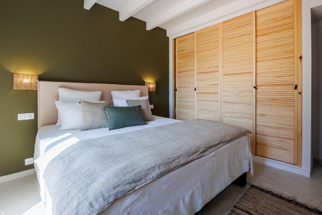 Maison à louer - 5 pièces - 150 m2 - Lecci - 201 - CORSE