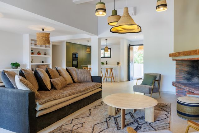 Maison à louer - 5 pièces - 150 m2 - Lecci - 201 - CORSE