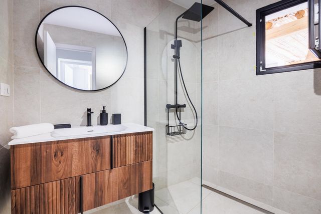 Maison à louer - 5 pièces - 150 m2 - Lecci - 201 - CORSE