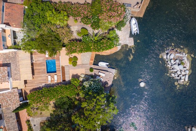 Maison à louer - 5 pièces - 150 m2 - Lecci - 201 - CORSE