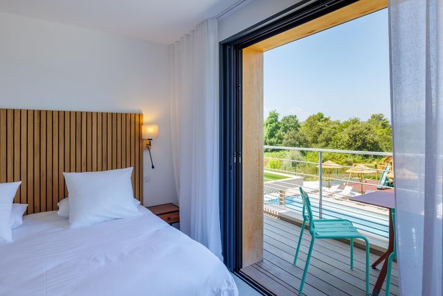 Maison à louer - 6 pièces - 237 m2 - Lecci - 201 - CORSE