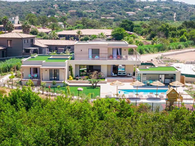 Maison à louer - 6 pièces - 237 m2 - Lecci - 201 - CORSE