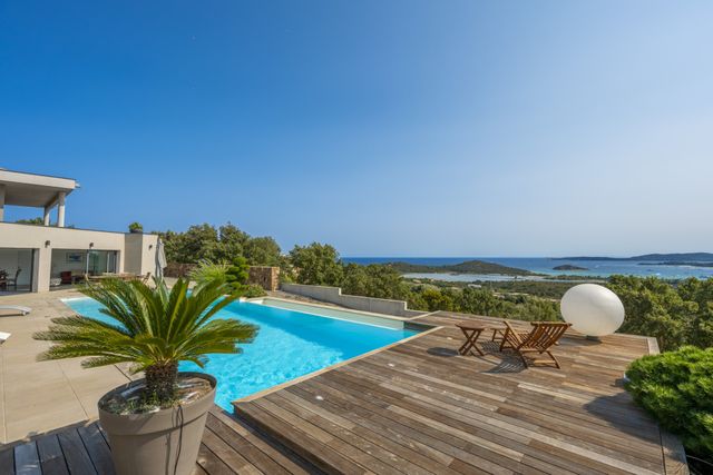 Maison à vendre - 10 pièces - 595 m2 - Zonza - 201 - CORSE