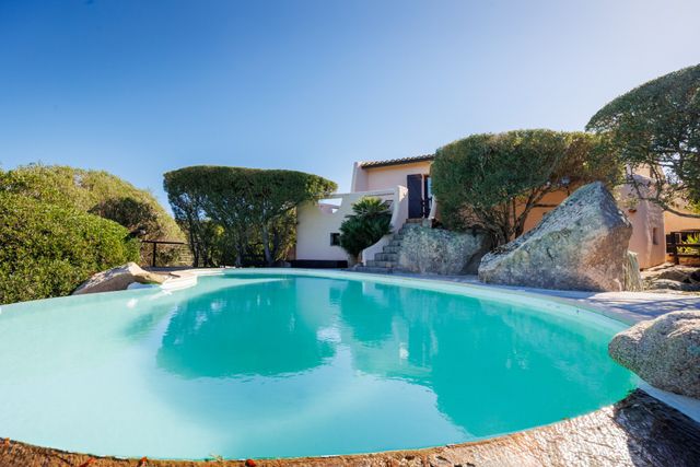 Maison à vendre - 6 pièces - 160 m2 - Lecci - 201 - CORSE