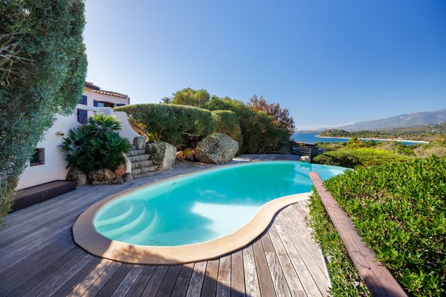 Maison à vendre - 6 pièces - 160 m2 - Lecci - 201 - CORSE