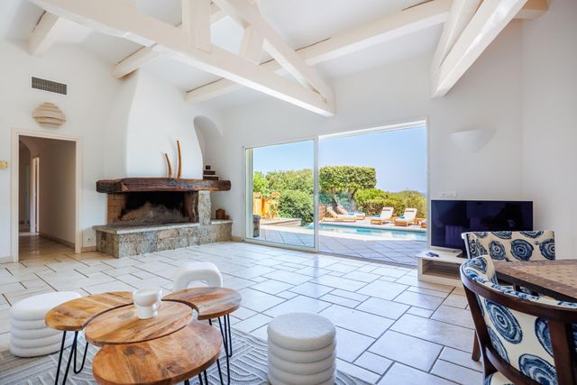 Maison à louer - 5 pièces - 162 m2 - Porto Vecchio - 201 - CORSE