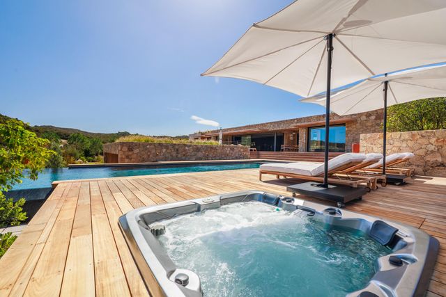 Maison à louer - 7 pièces - 450 m2 - Bonifacio - 201 - CORSE