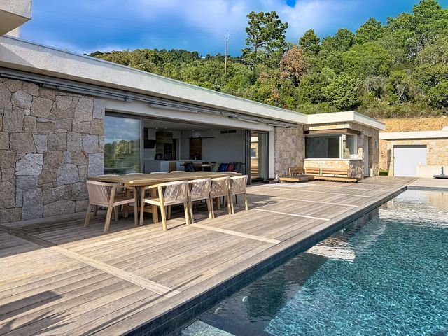 Maison &agrave; vendre - 10 pi&egrave;ces - 320 m2 - Porto Vecchio - 201 - CORSE