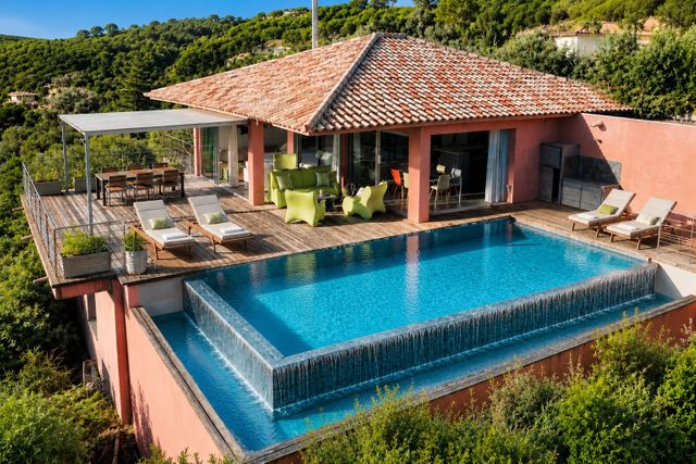 Maison &agrave; vendre - 5 pi&egrave;ces - 205,97 m2 - Ste Lucie De Porto Vecchio - 201 - CORSE