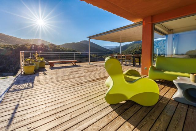 Maison à vendre - 5 pièces - 205,97 m2 - Ste Lucie De Porto Vecchio - 201 - CORSE