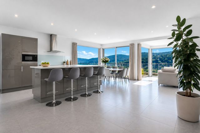 Maison &agrave; vendre - 5 pi&egrave;ces - 205,97 m2 - Ste Lucie De Porto Vecchio - 201 - CORSE
