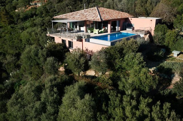 Maison à vendre - 5 pièces - 205,97 m2 - Ste Lucie De Porto Vecchio - 201 - CORSE