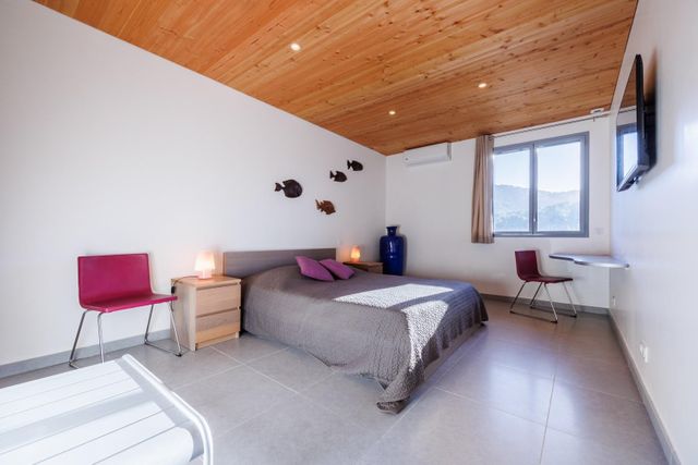 Maison à vendre - 5 pièces - 205,97 m2 - Ste Lucie De Porto Vecchio - 201 - CORSE