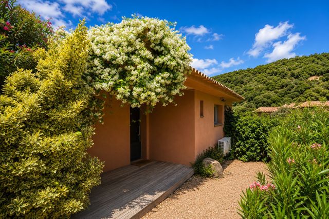 Maison &agrave; vendre - 5 pi&egrave;ces - 205,97 m2 - Ste Lucie De Porto Vecchio - 201 - CORSE