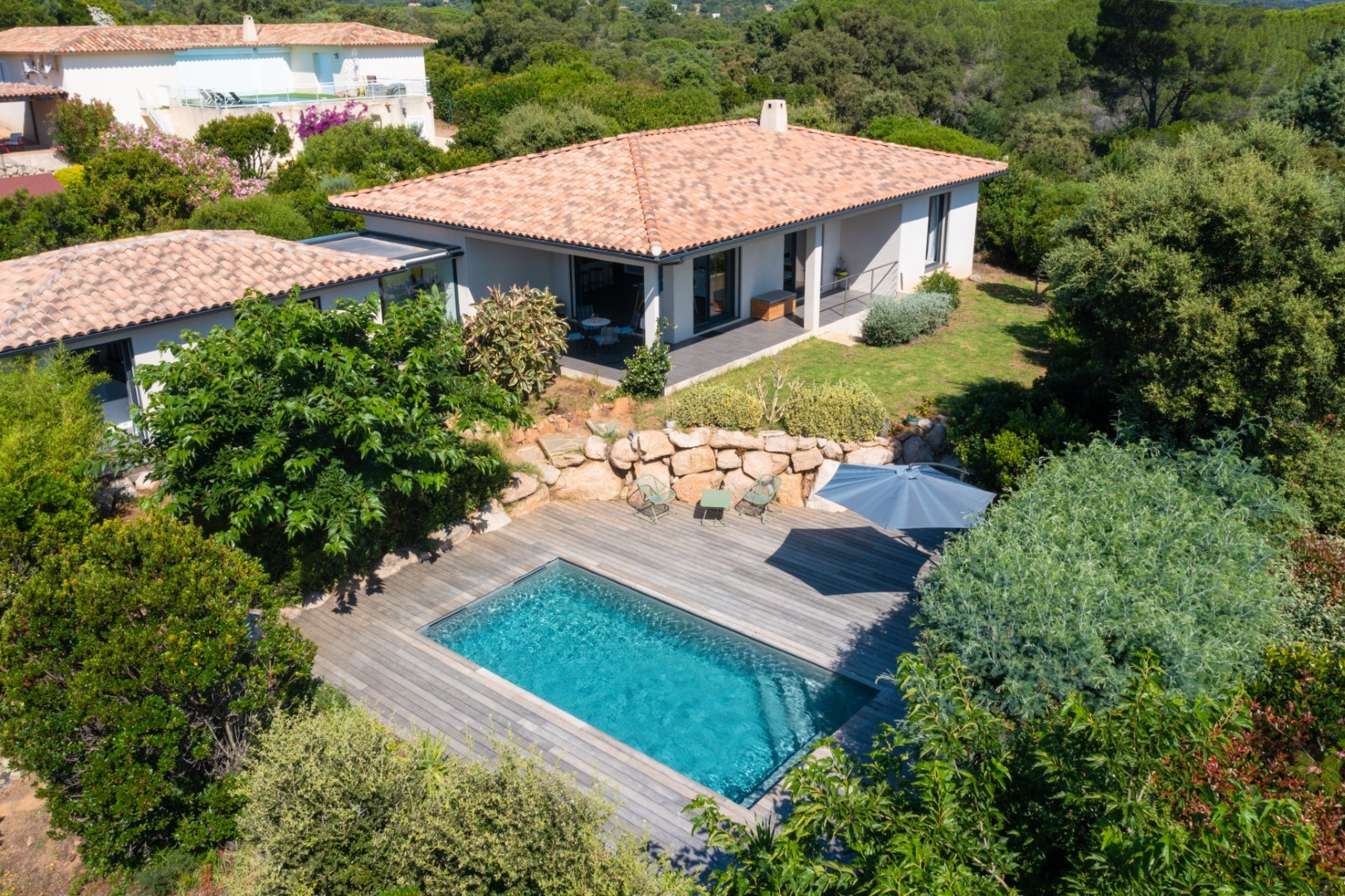 maison  - ZONZA- 201