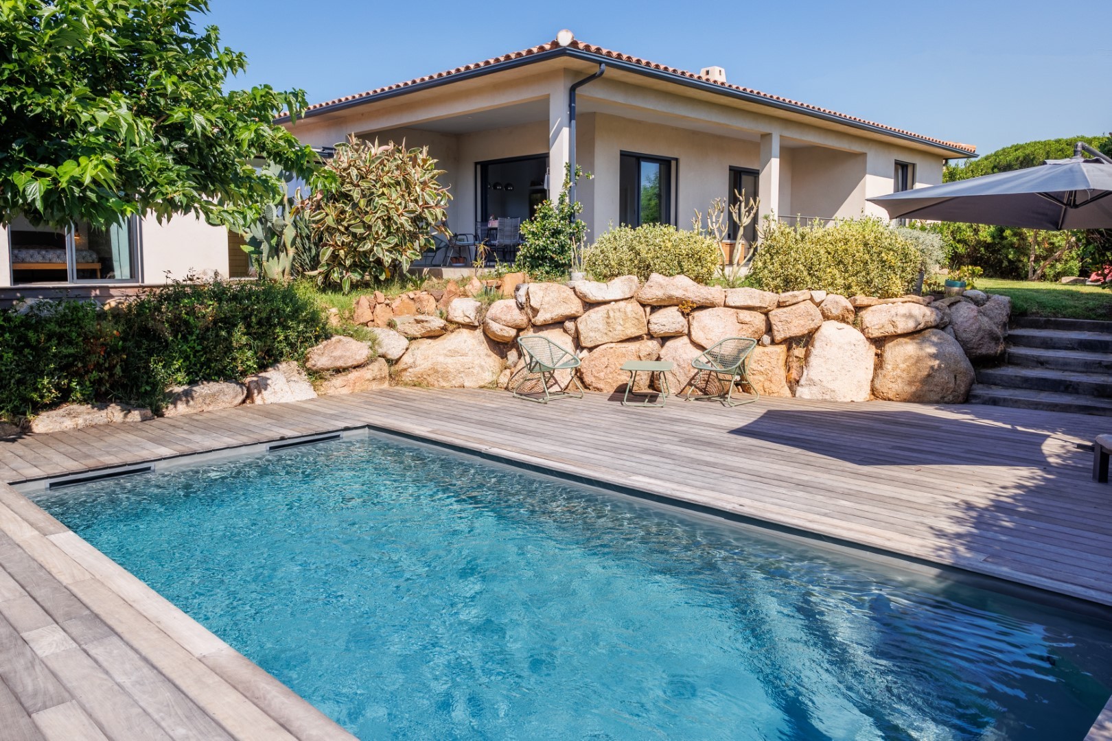 maison  - ZONZA- 201