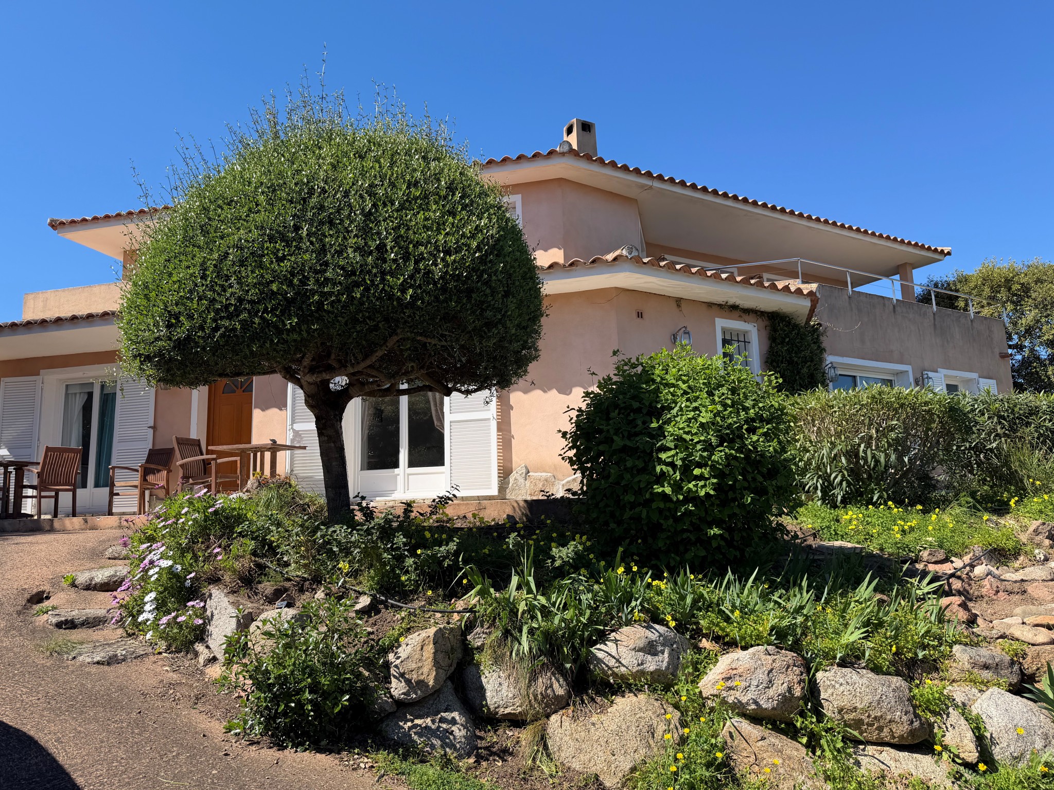 maison  - ZONZA- 201